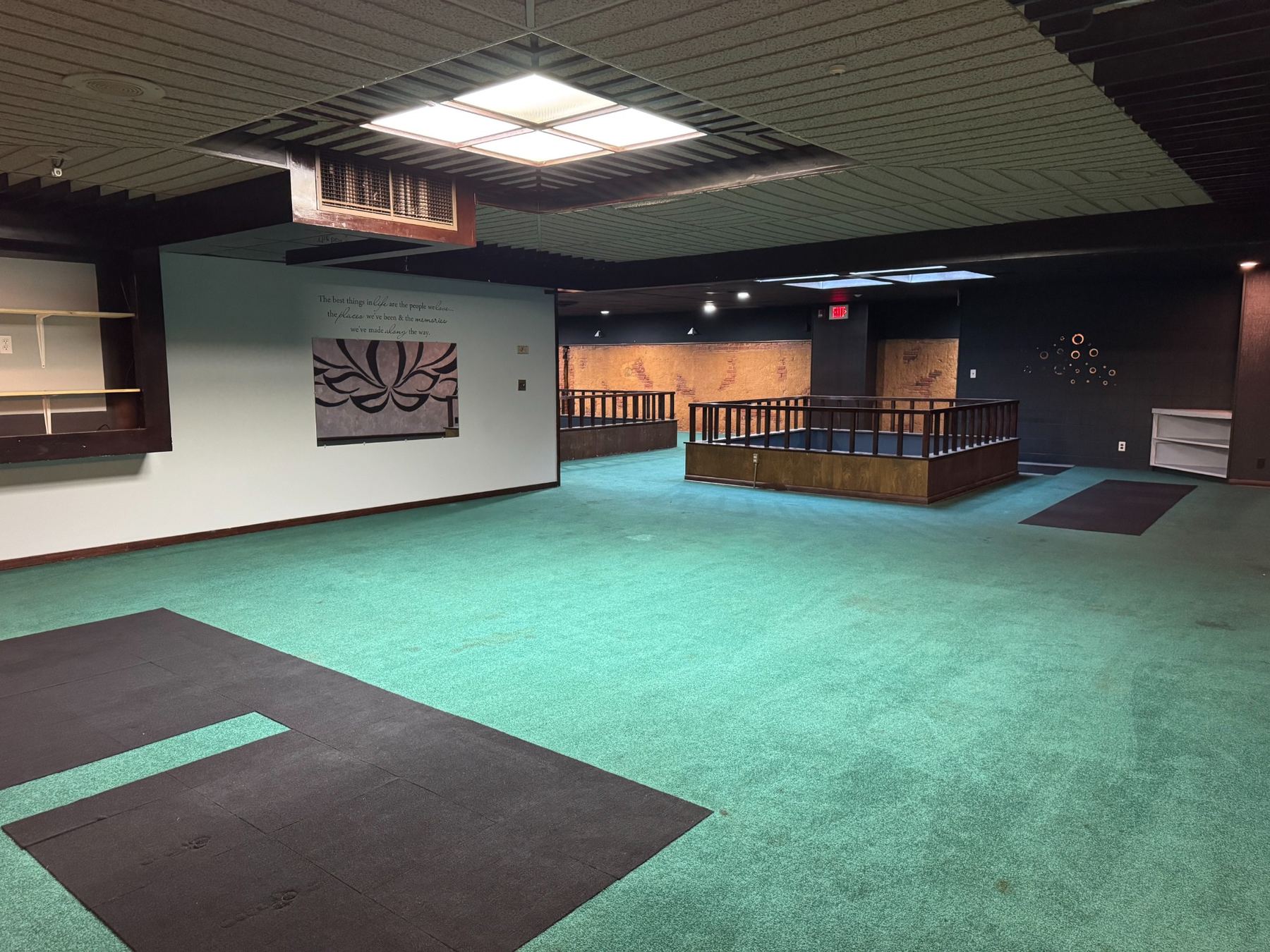 Upper-level private room